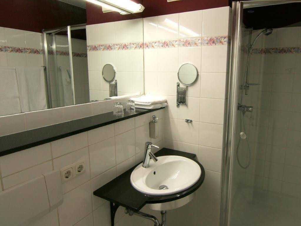 Alago Hotel Am See Cambs Екстериор снимка