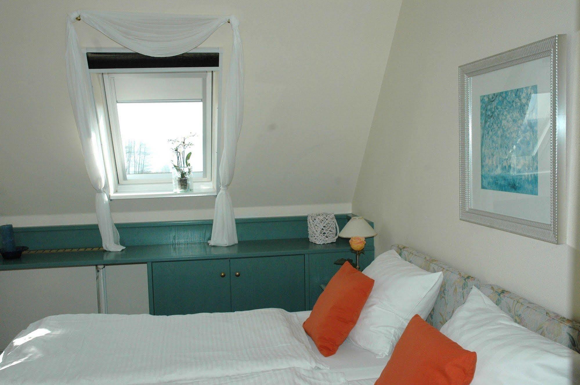Alago Hotel Am See Cambs Екстериор снимка